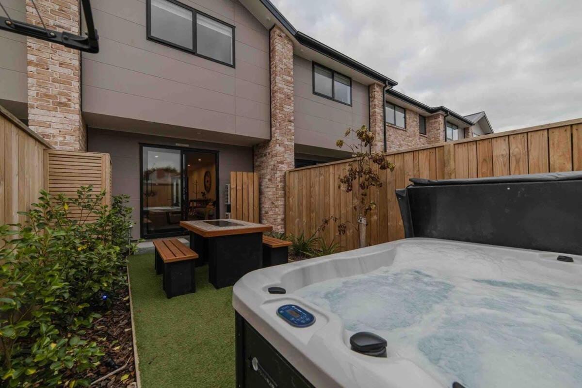 Stones Throw From The Stadium & Hot Tub Christchurch Exteriér fotografie